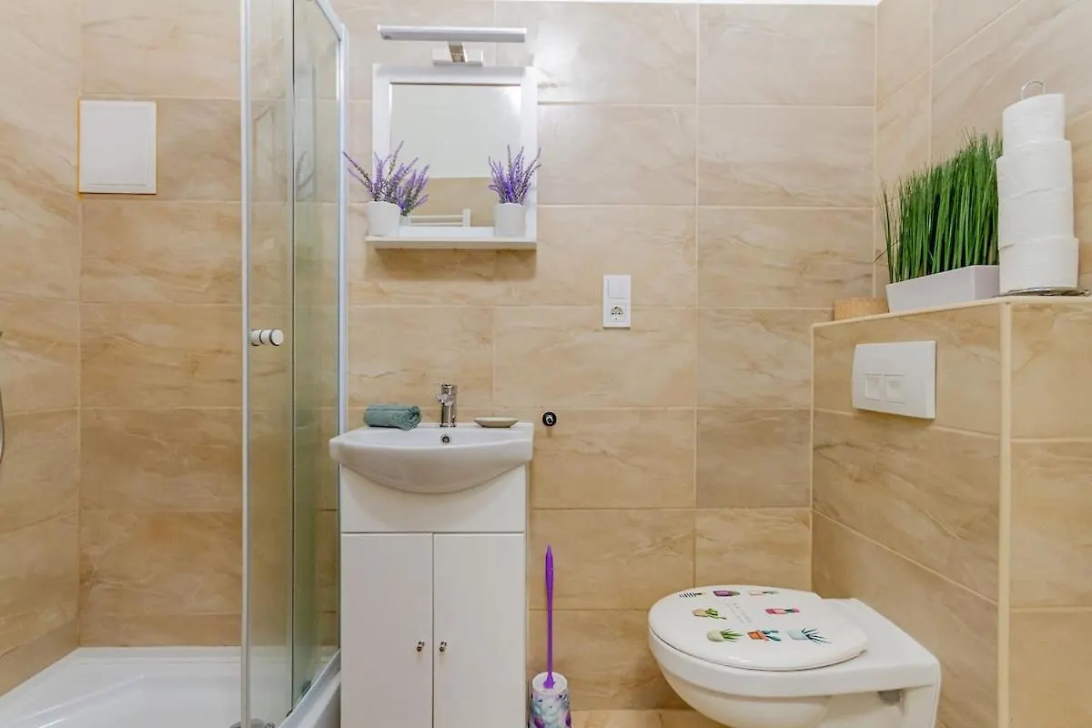 D49 Central 2Bedroom Apartment Budapest Hungary