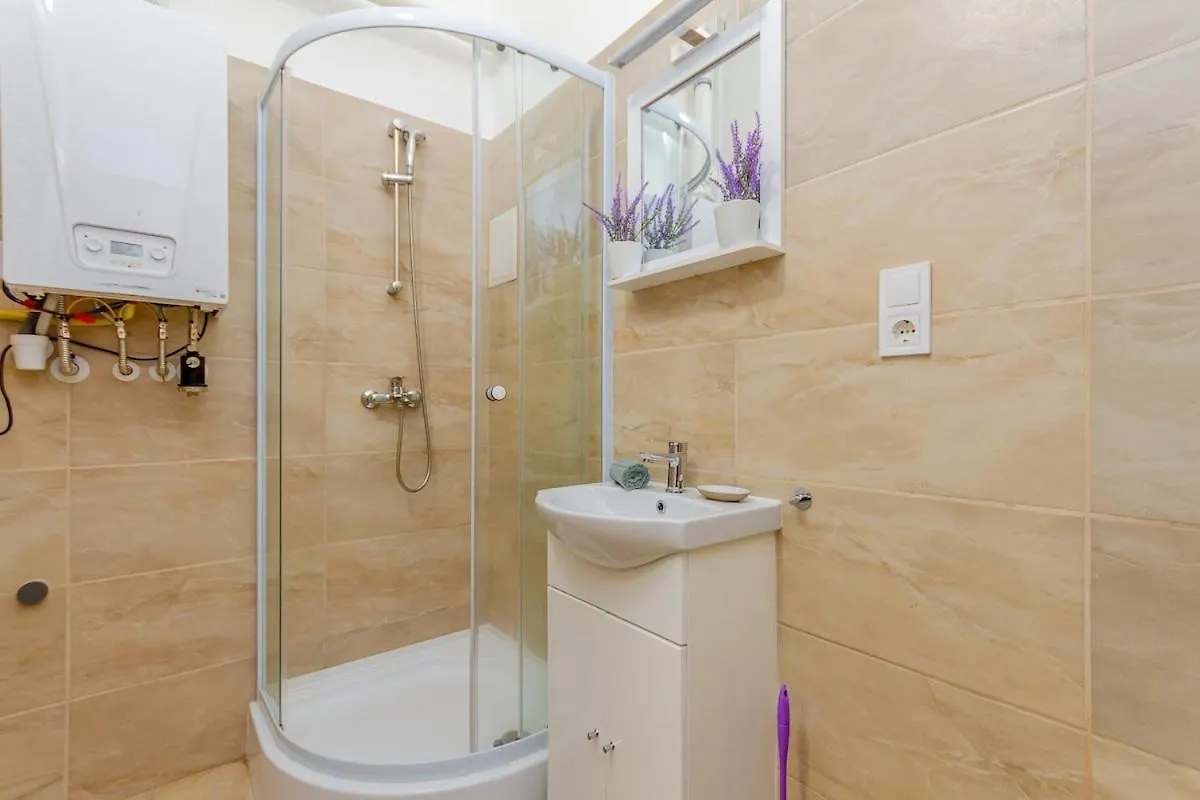 D49 Central 2Bedroom Apartment Budapest 0*,  Hungary