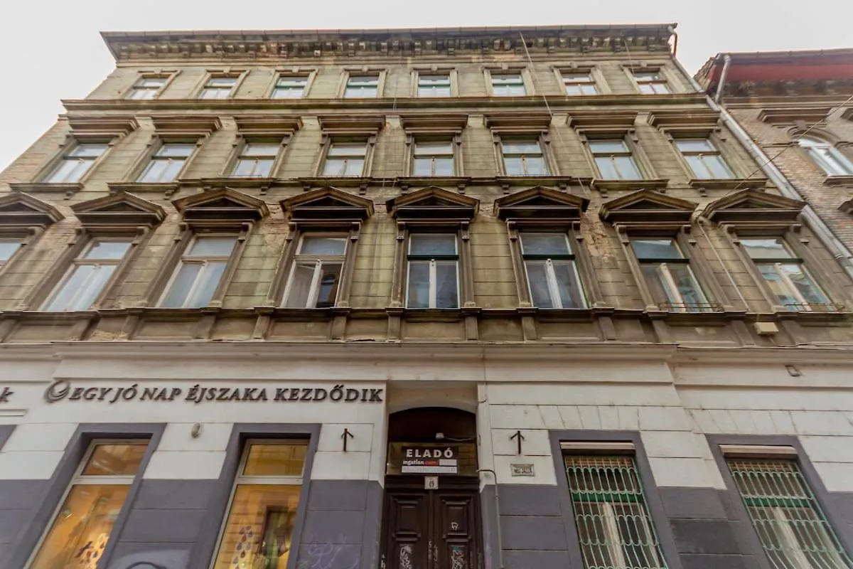 D49 Central 2Bedroom Apartment Budapest